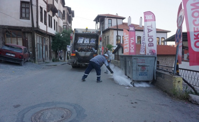 Beypazarı’nda Çöp Konteynerleri İlaçlanıyor